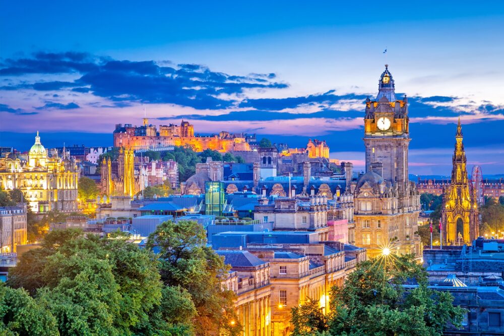 Scotland's finances 'difficult' in referendum year, admits Sturgeon 1