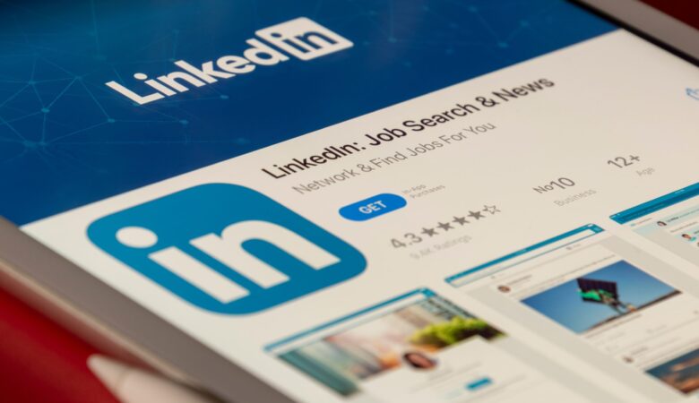 5 Benefits of LinkedIn Advertising 6