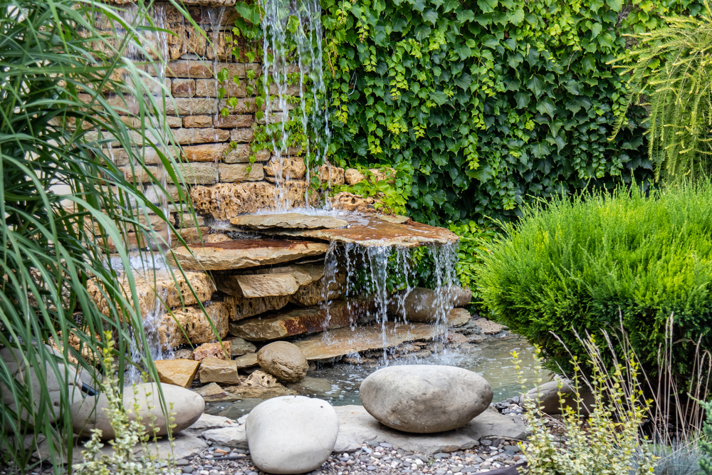 4 Easy Maintenance Tips for Your Wall Water Fountain 1
