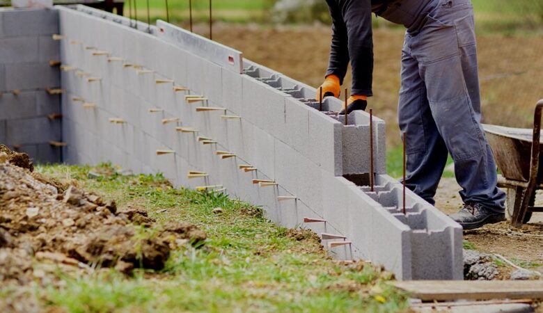 Top 3 Tips for Hiring a Professional Retaining Wall Contractor 10