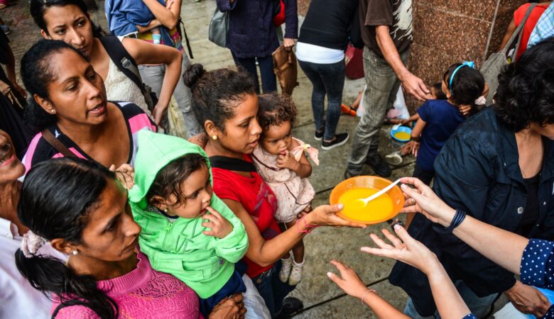 Venezuela crisis: Red Cross set to start vital resource 4